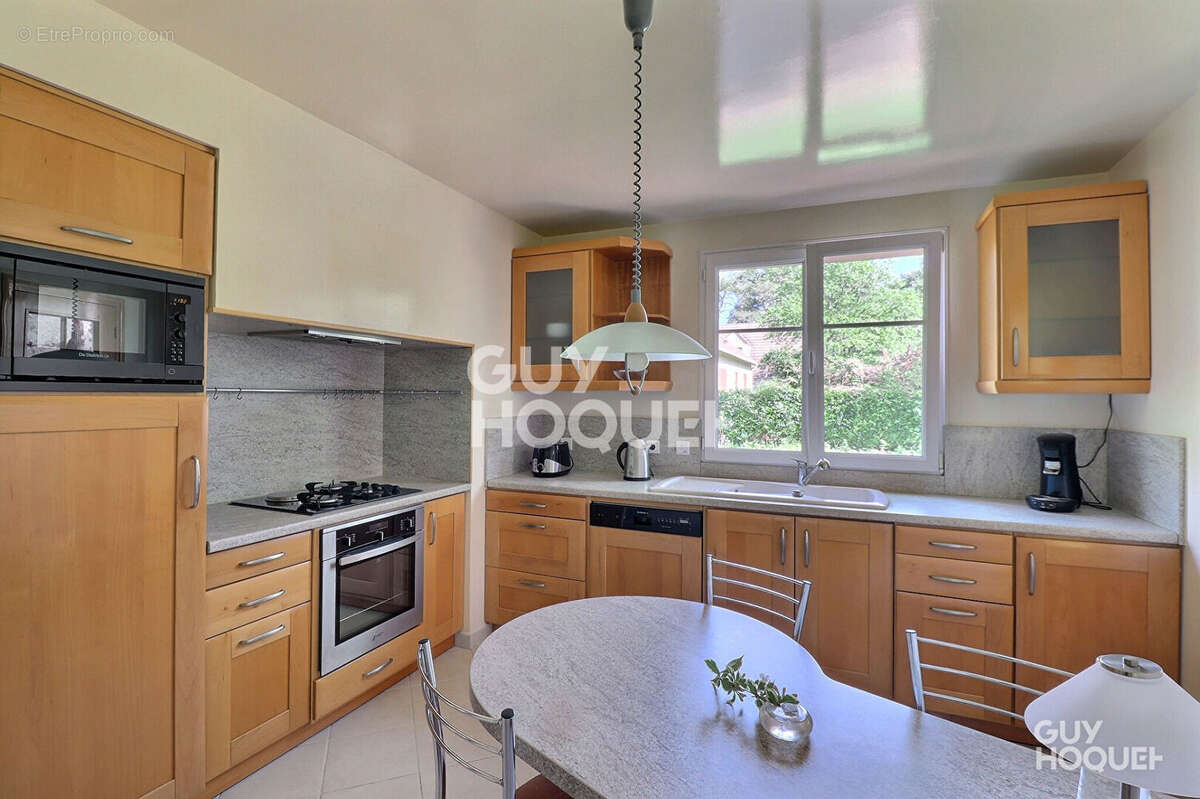 Maison à SAINT-MICHEL-SUR-ORGE