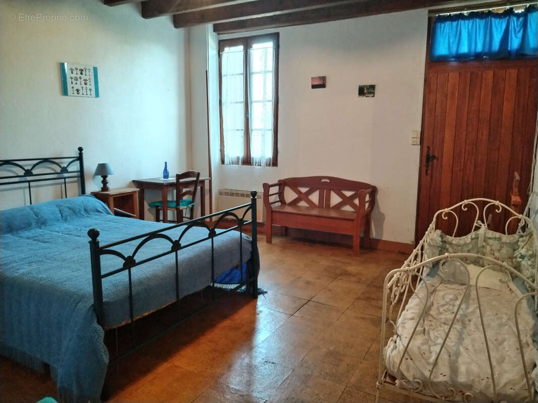 Maison à VILLEFRANCHE-DE-LONCHAT