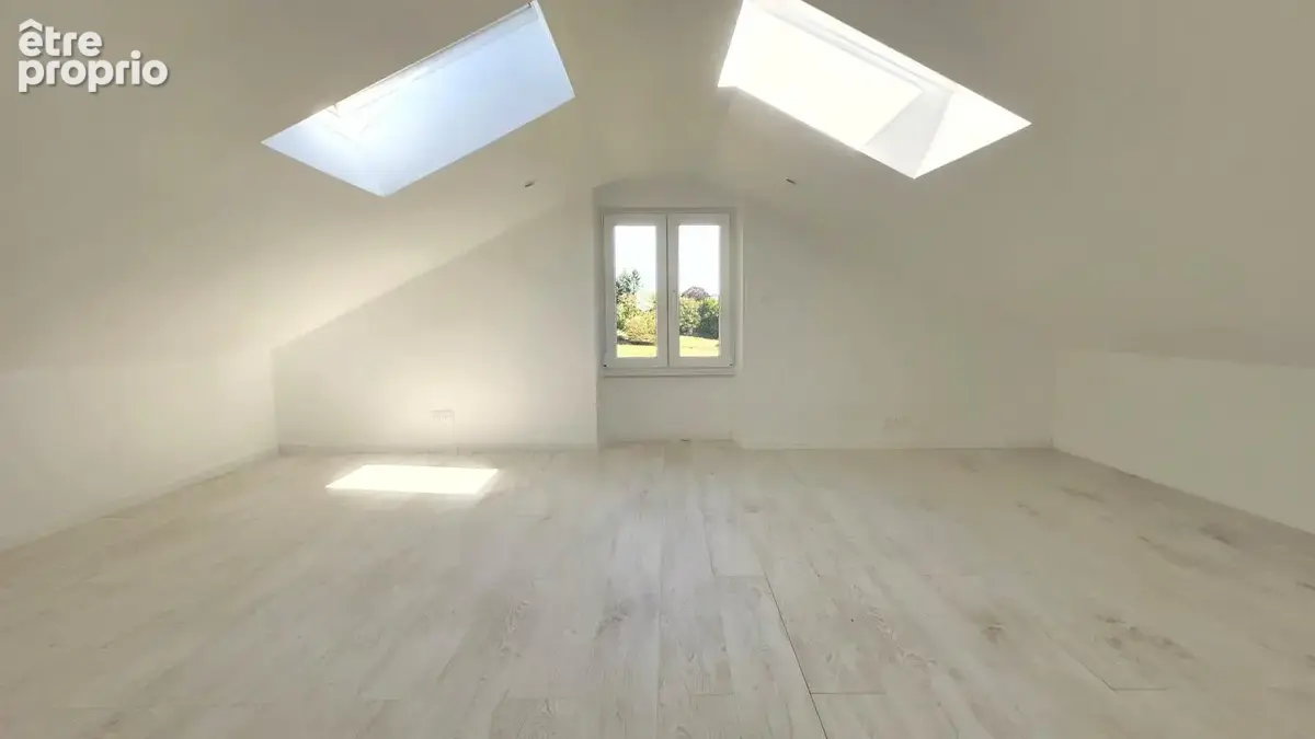 Maison rénovée 6P + Garage + Jardin - Environnement calme et verdoyant - photo 11