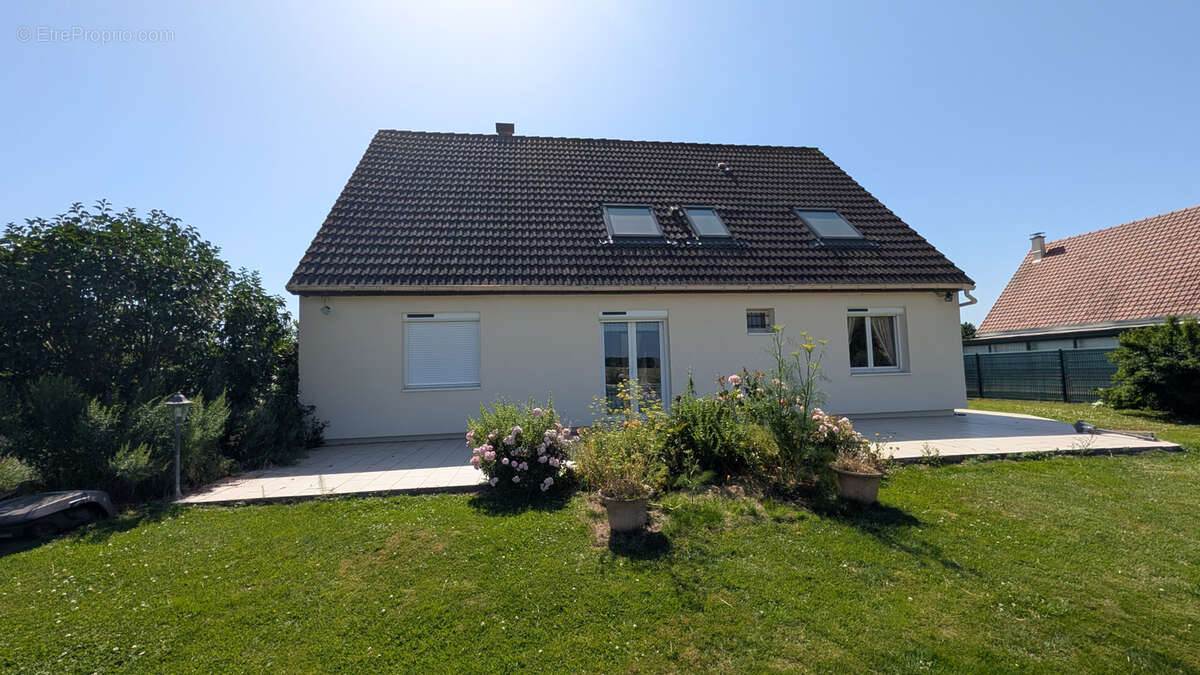 Pavillon 5 chambres sur sous-sol complet - photo 2