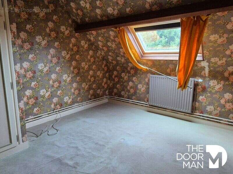 Maison à LE PERRAY-EN-YVELINES