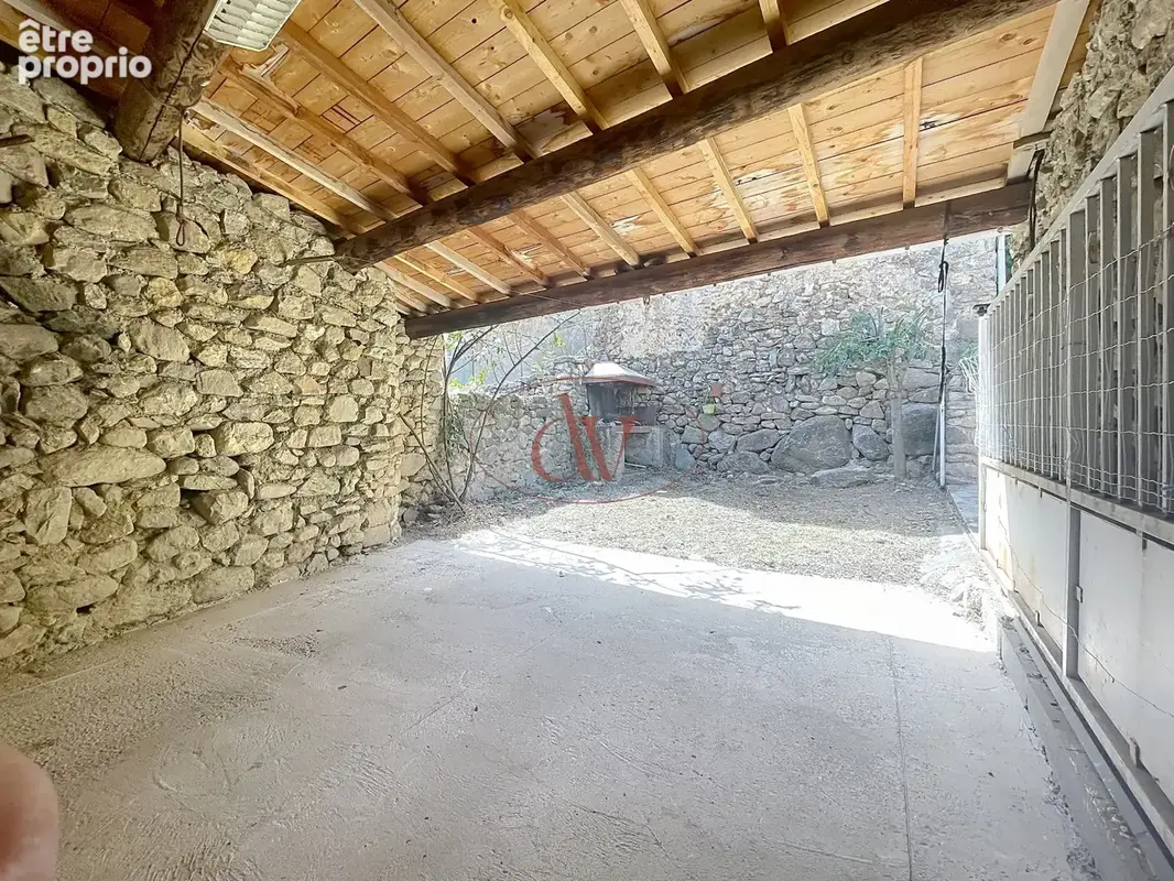 Maison de village/ py/ 74 m2 hab/ 2 chambres / pièce de stockage / exterieur - photo 11