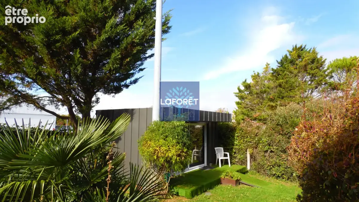 Aytré  ensemble immobilier d'architecte de 480 m² avec habitation et bureaux - photo 15