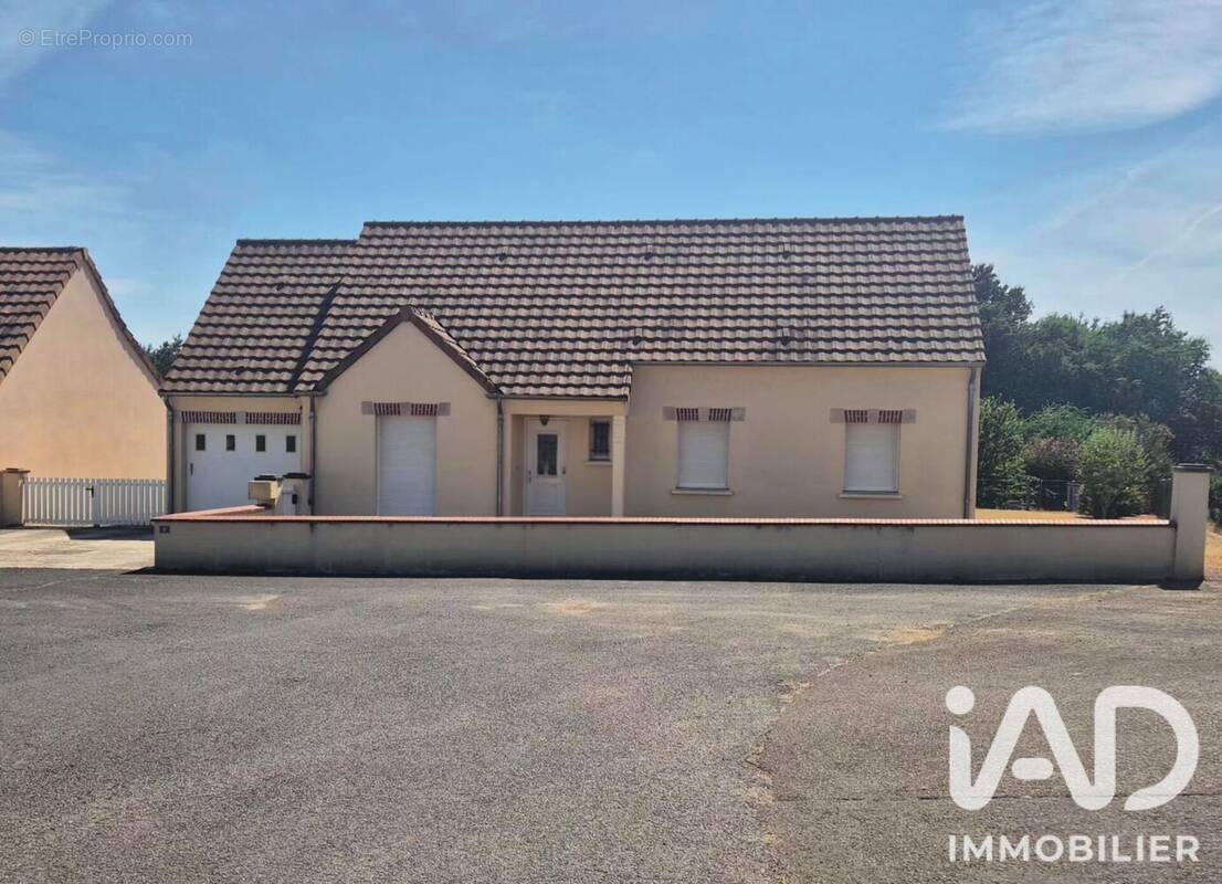 Photo 1 - Maison à LE LUART
