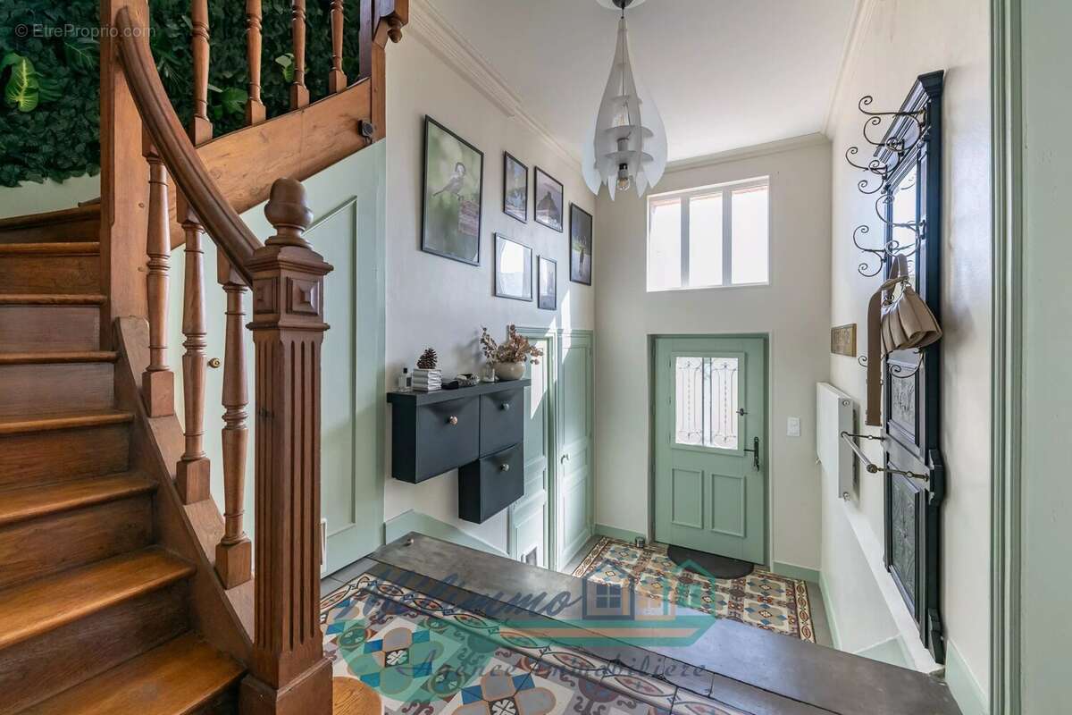 Maison 165 m² à Sens  - photo 2