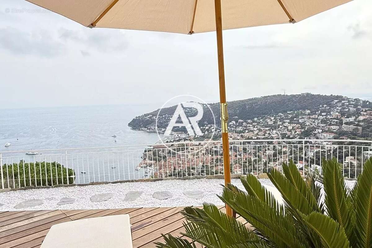 Appartement à VILLEFRANCHE-SUR-MER