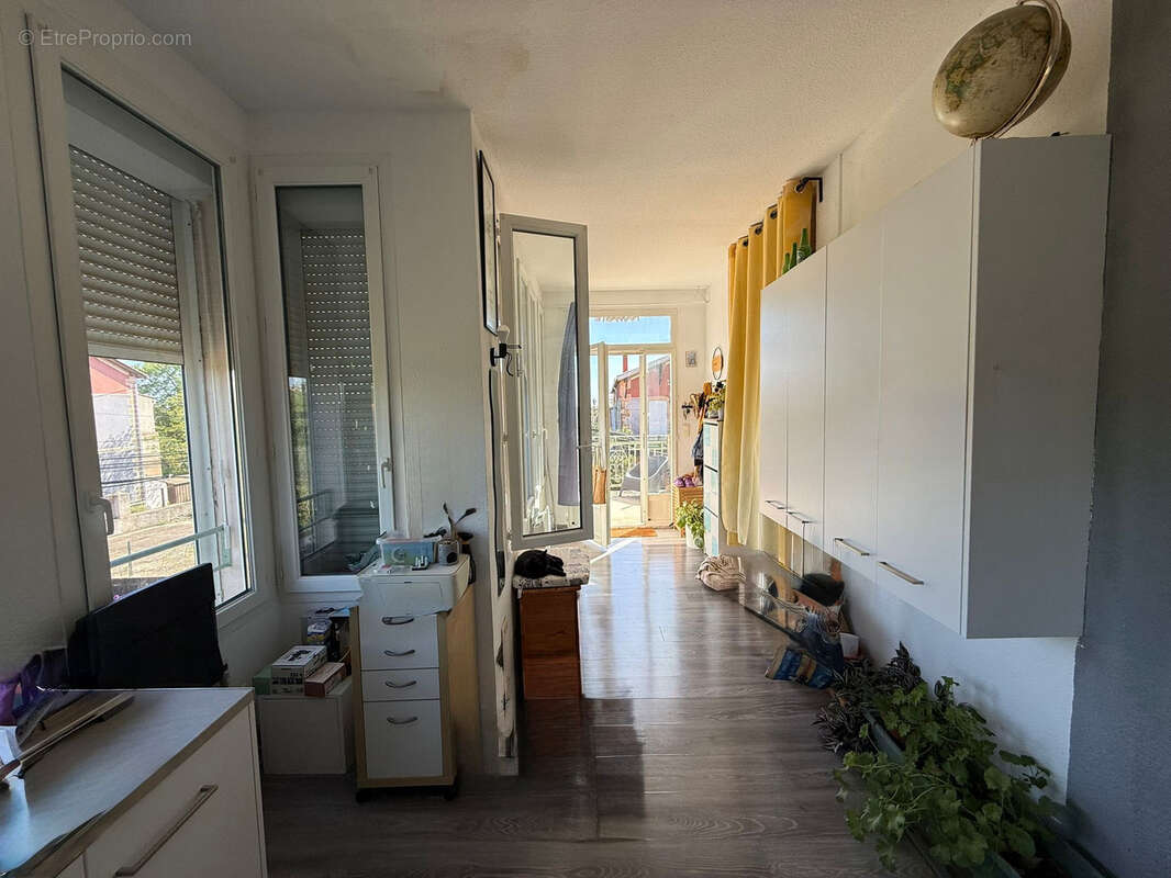 Appartement à LAURENS