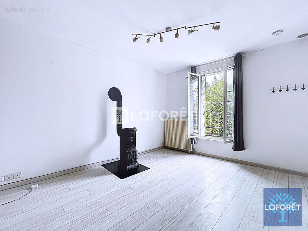 Maison à VIGNEUX-SUR-SEINE