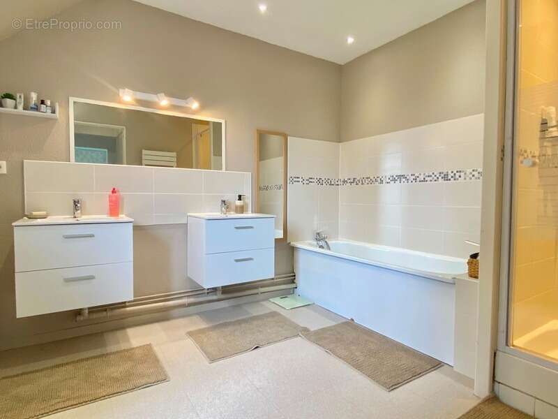 Maison familiale – 113 m² – 4 chambres – jardin – garage – glos (14100) - photo 19