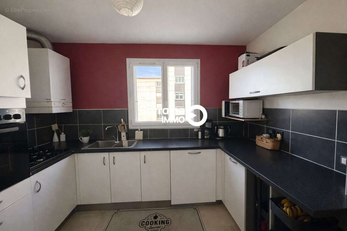 A vendre immeuble 250m² brest saint pierre 7 lots - photo 8