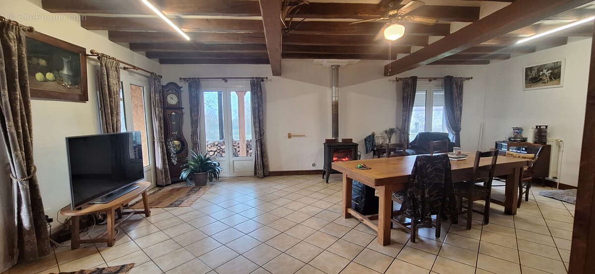 Maison à BUSSY-EN-OTHE