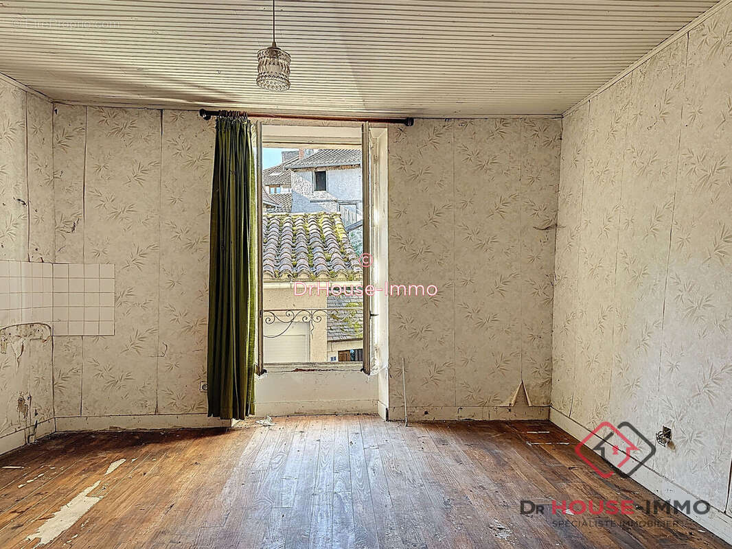 Maison 64 m² à Thiviers  - photo 7