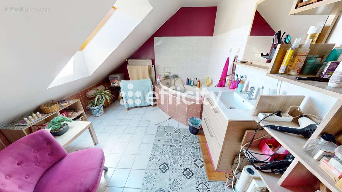 Maison 134 m² à Amagney  - photo 17