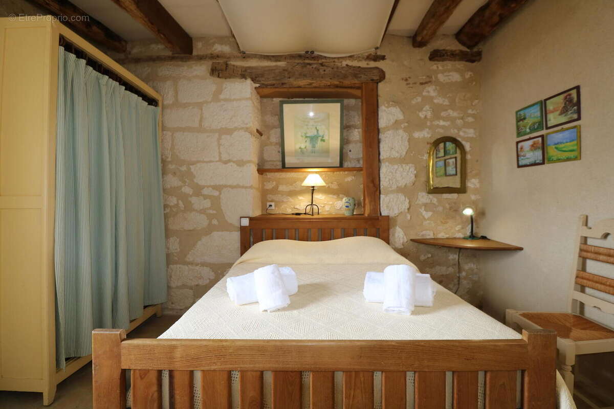 Maison de village ancienne avec jardin et piscine et vue ! - photo 19