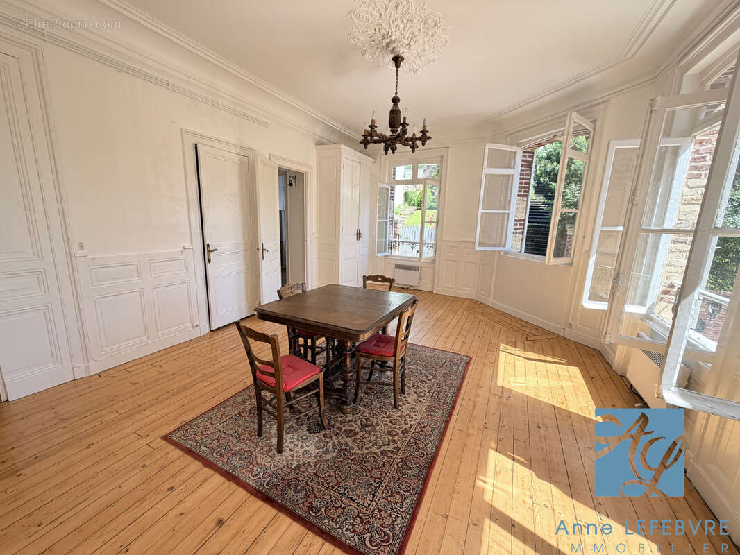 Appartement à TROUVILLE-SUR-MER