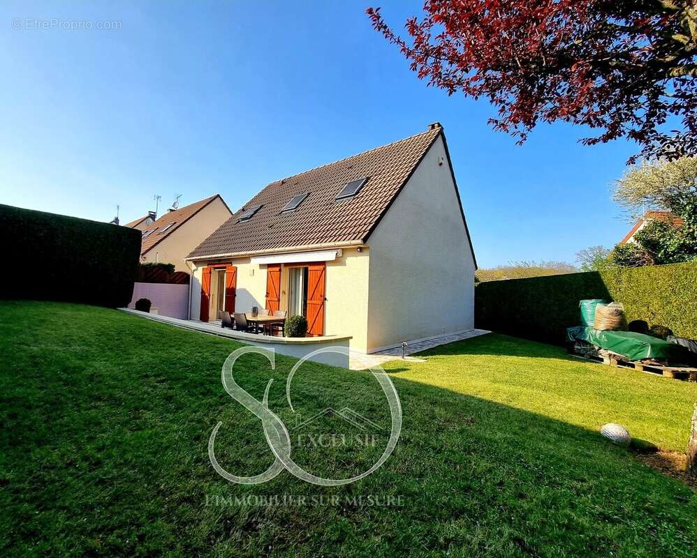 Maison à MEZIERES-SUR-SEINE