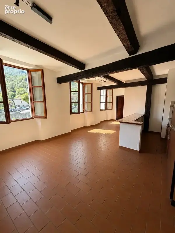 Appartement 2 pièces lumineux avec jolie vue dégagée et cave - photo 2
