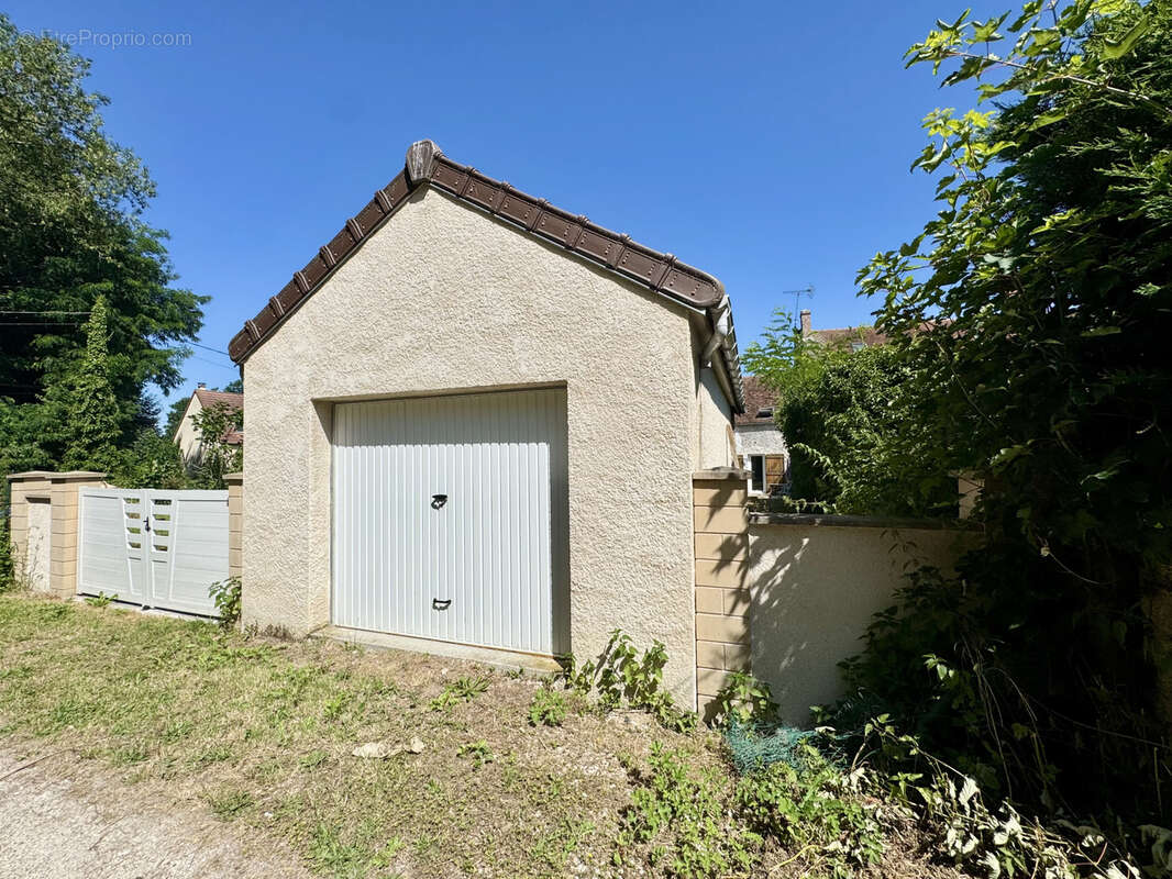 Maison à COULOMMIERS