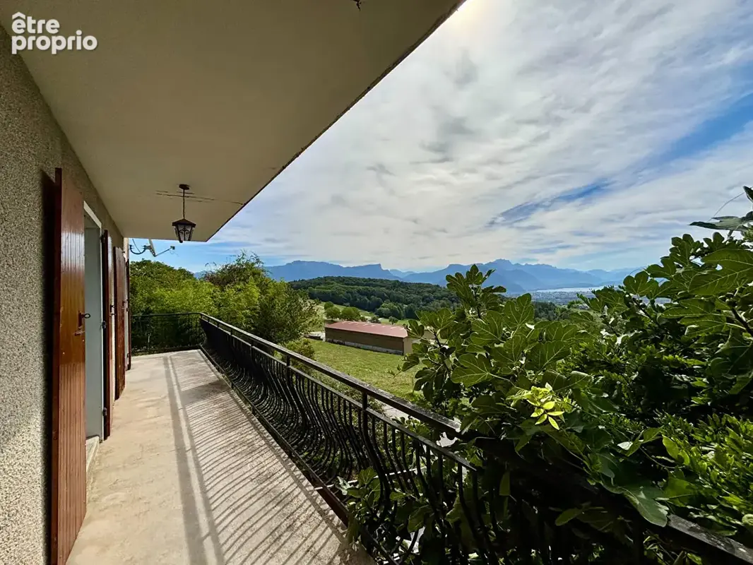 Maison à rénover avec vue lac et montagnes - photo 4