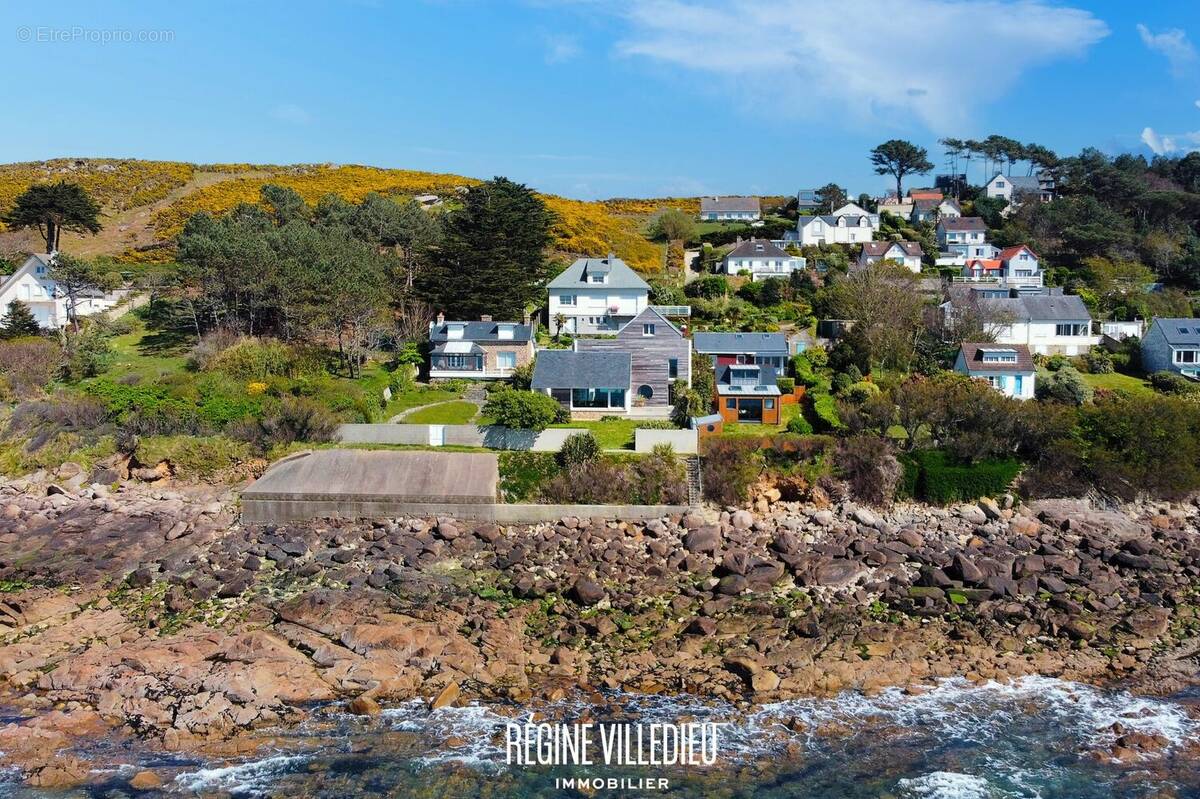 Maison à FERMANVILLE