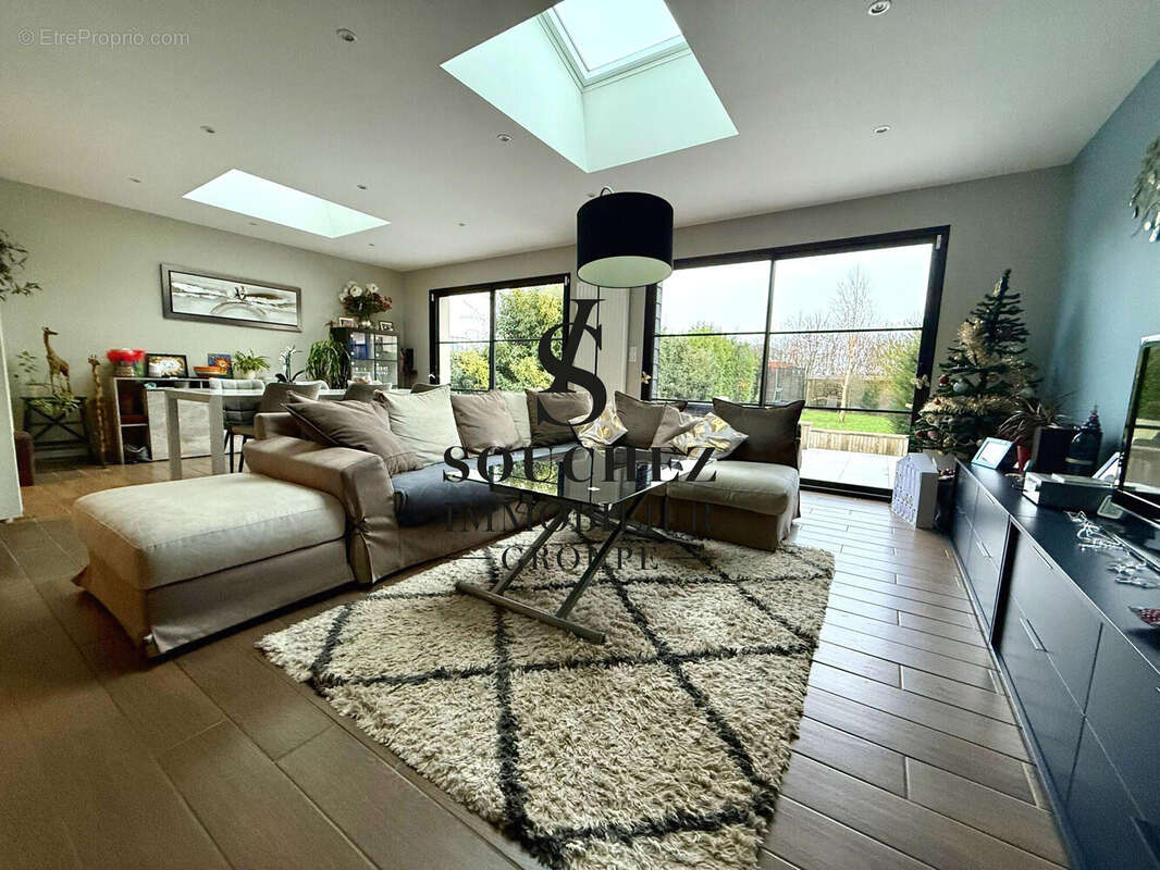 Maison à ANZIN-SAINT-AUBIN