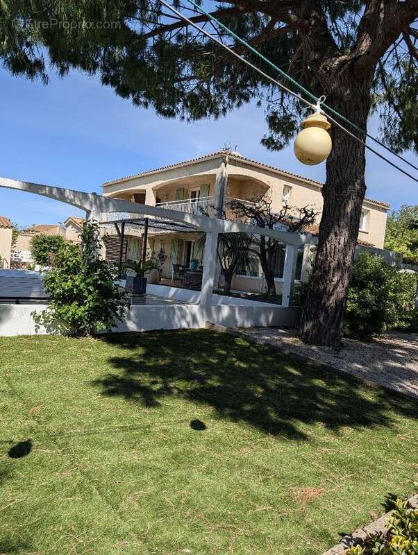 Maison à COLOMBIERS