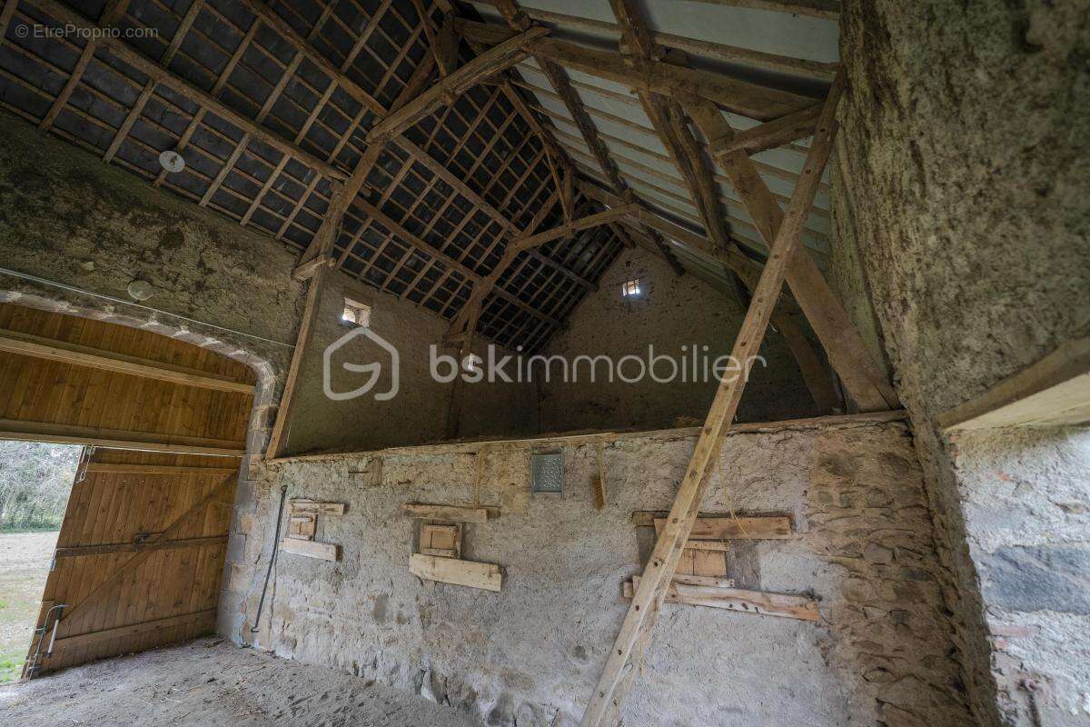 Maison à BLOT-L'EGLISE