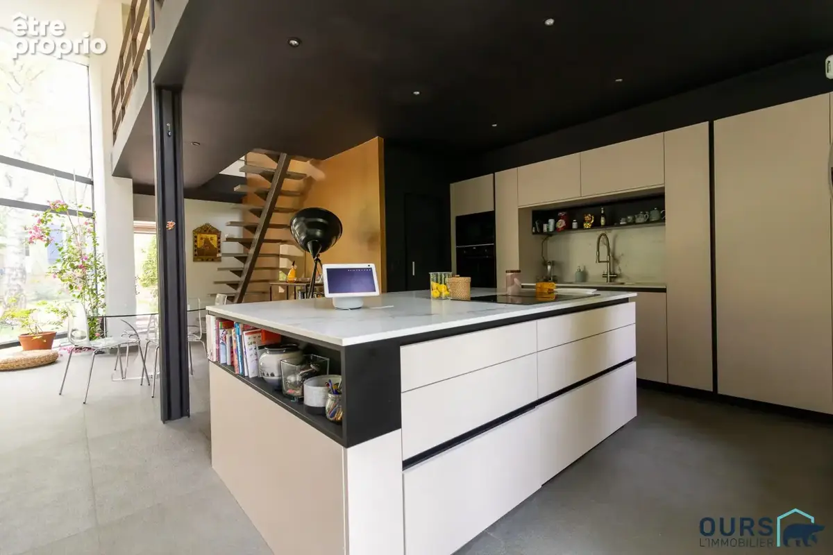 Maison 220 m² à Enghien-Les-Bains  - photo 7