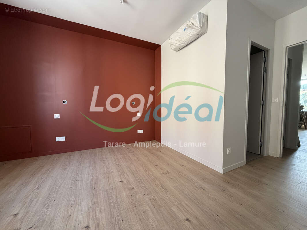 Appartement rénové à neuf - Saint Forgeux - photo 8