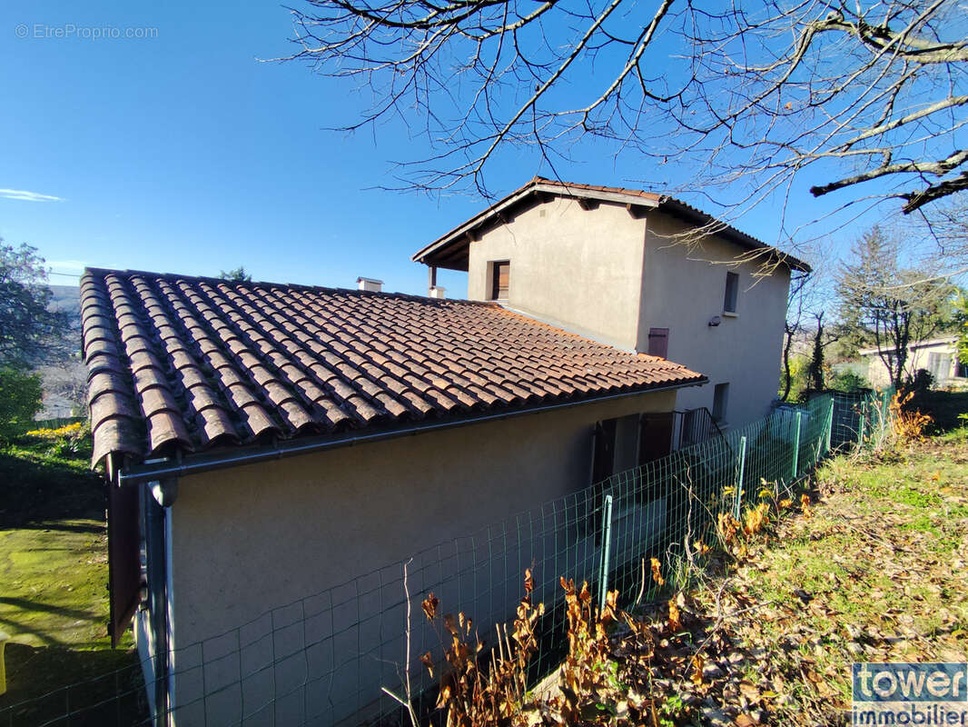 Maison à VILLEFRANCHE-DE-ROUERGUE