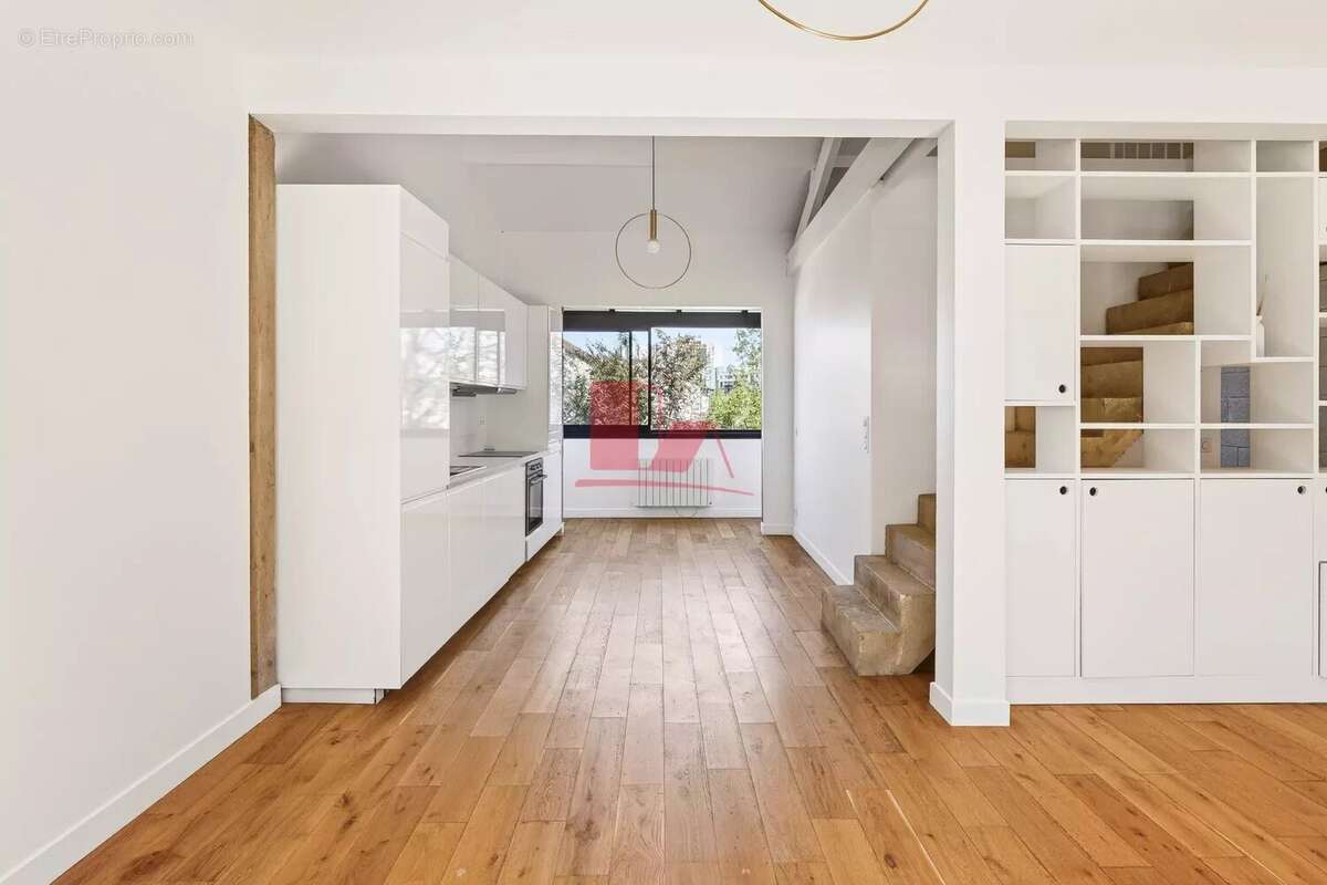 Maison à ISSY-LES-MOULINEAUX