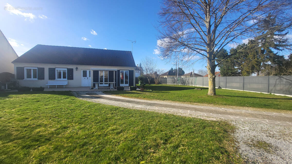 Maison à BRAY-SUR-SEINE