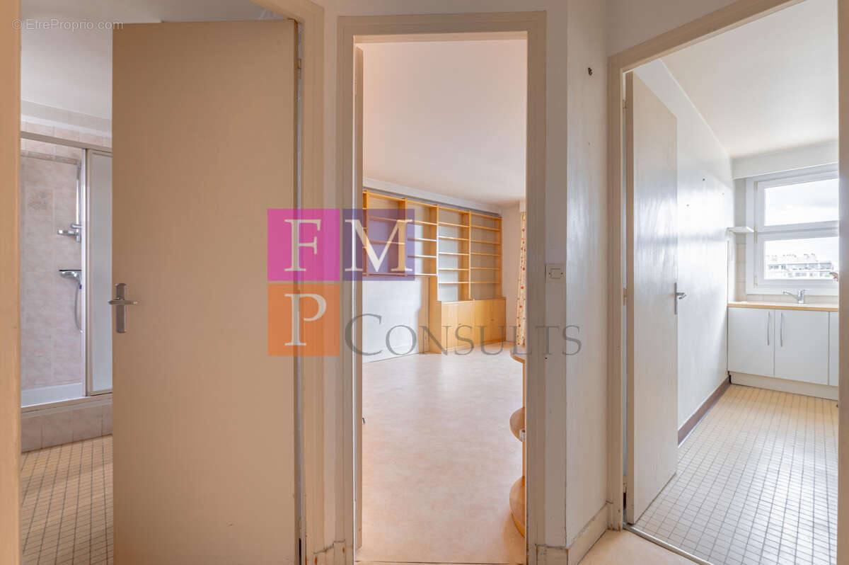 Appartement à PARIS-11E