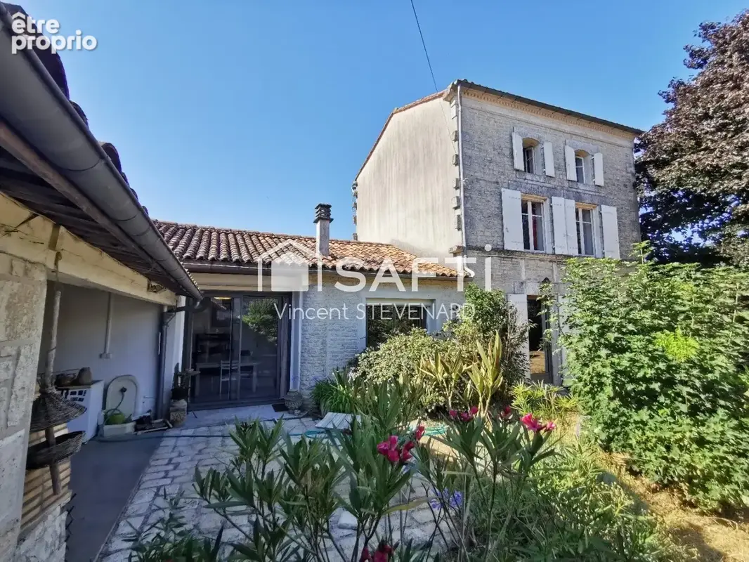 Photo 1 - Maison à LIGNE