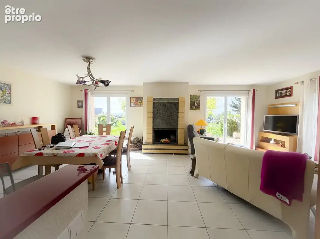 Maison 6 pièces 155 m² à vendre à Guipry (35480) - photo 3