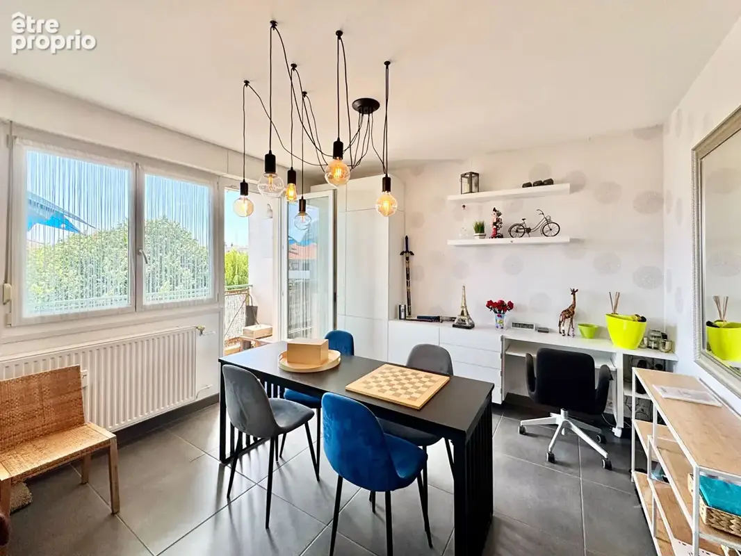 T5 familial traversant de 116 m² - Terrasse, garage, ascenseur - Gare à 10 min - photo 2