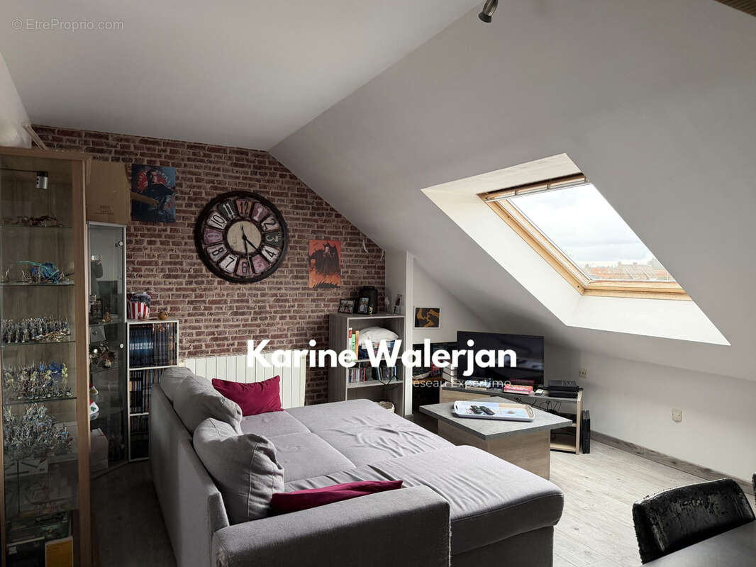 Appartement à COURRIERES