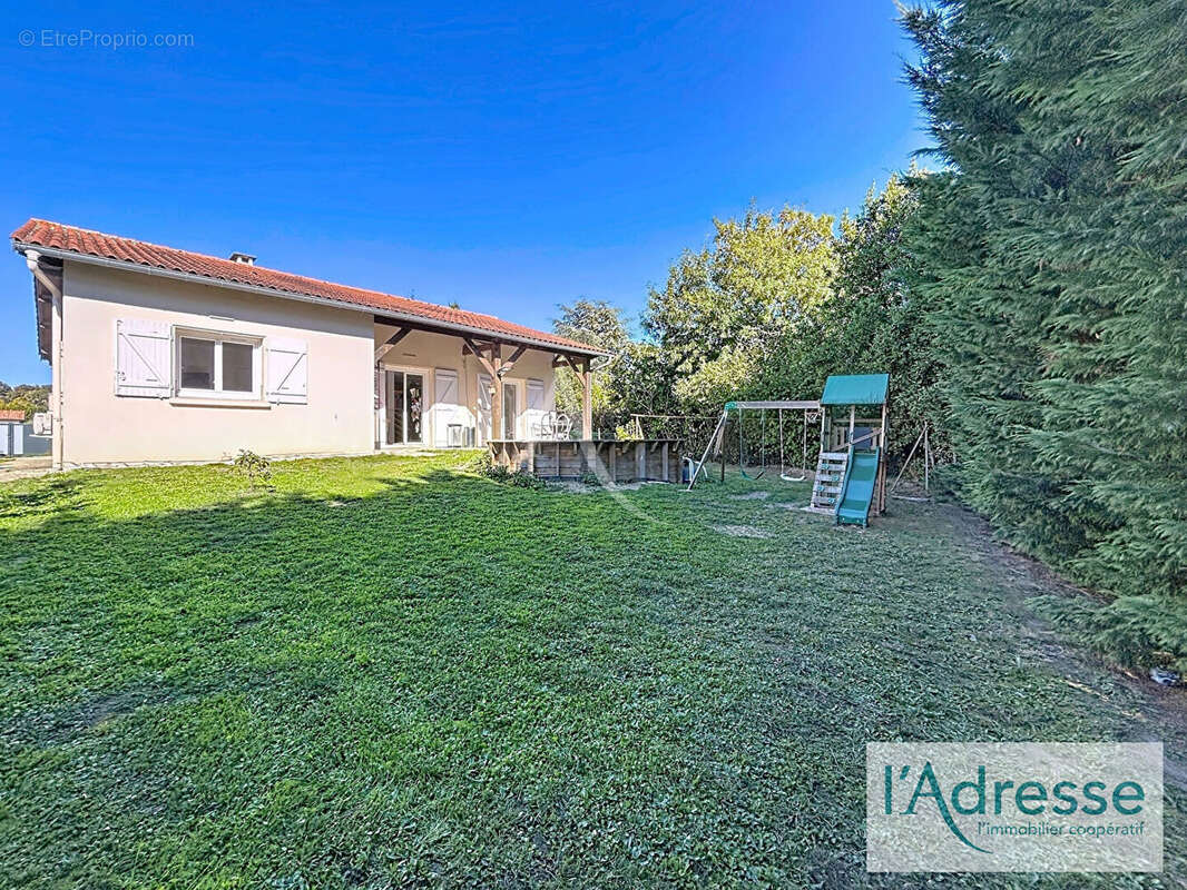 Maison à CASTELGINEST