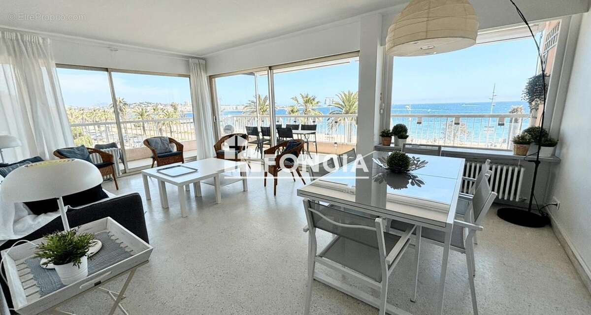 Appartement à FREJUS