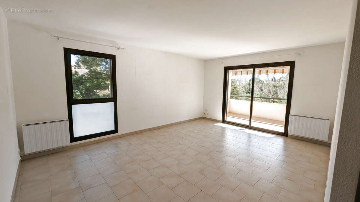 Appartement à SANARY-SUR-MER