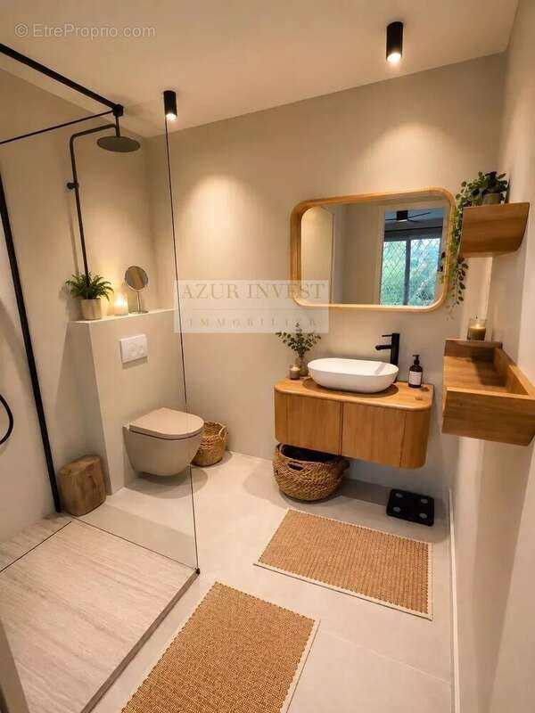 Appartement à ROQUEBRUNE-CAP-MARTIN