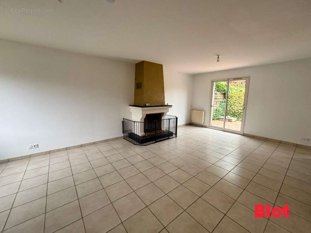 Maison à CHARTRES-DE-BRETAGNE