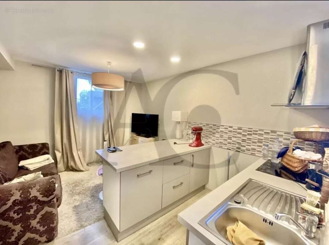 Maison à VILLENEUVE-LOUBET