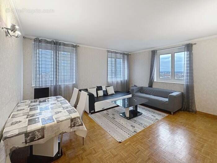 Appartement à CHEVILLY-LARUE