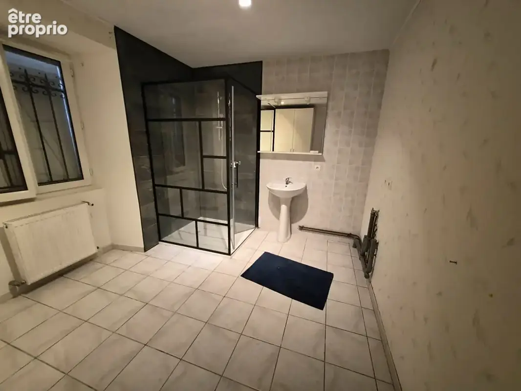 Du charme, de beaux volumes et du calme? une maison à découvrir à Vaudrémont ! - photo 4