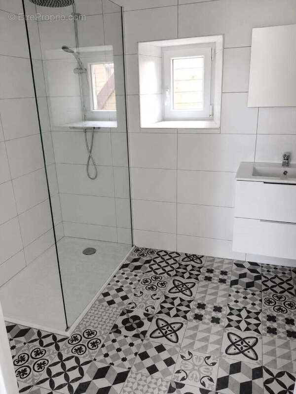 Maison 81 m² à Charnizay  - photo 10