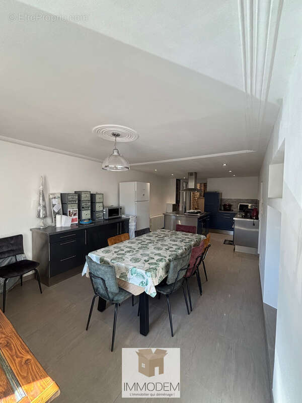 Maison entièrement rénovée avec dépendance et fort potentiel - photo 7