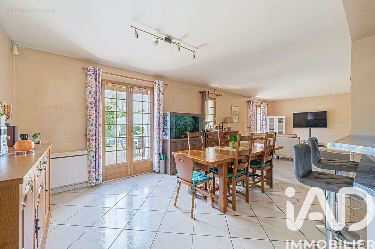 Photo 3 - Maison à VILLEVAUDE