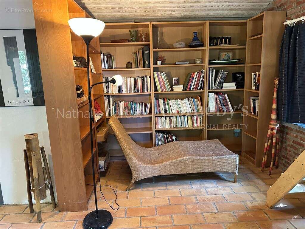 Superbe Terrain non constructible avec maison. - photo 9