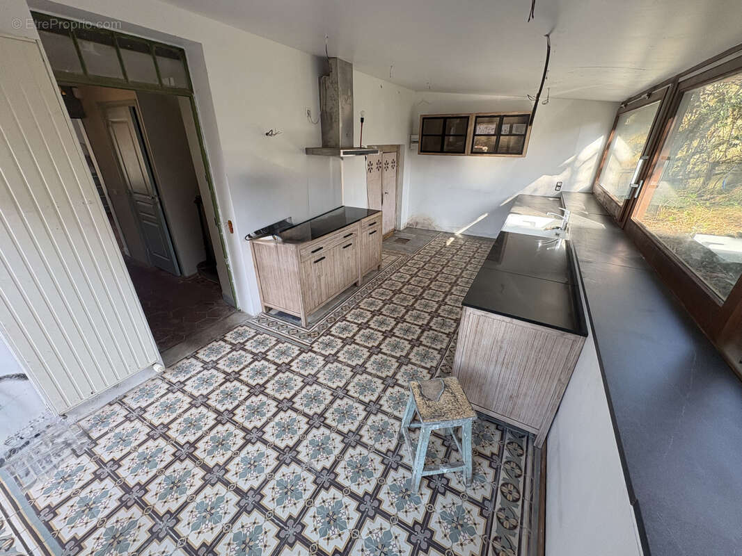 Maison à SAINT-SAUVEUR-SUR-ECOLE